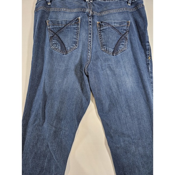 Lane Bryant Womens Jeans Size 16 Petite Simply Straight Mid Rise Medium Wash - Picture 13 of 16